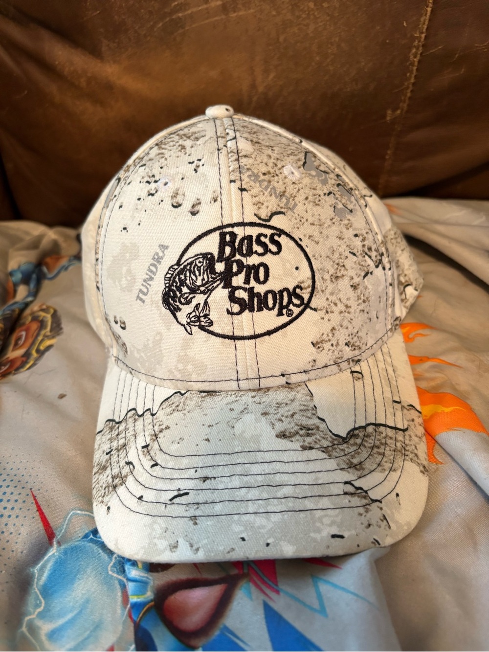 Bass Pro Shops Camo Hat Tundra timber Hunting Camouflage Snapback Cap Hat White